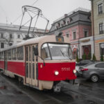 Електротранспорт лівого берега Києва поступово повертається до роботи