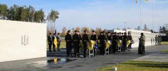 Чи продовжаться поховання на Національному військовому кладовищі після рішення Верховного суду