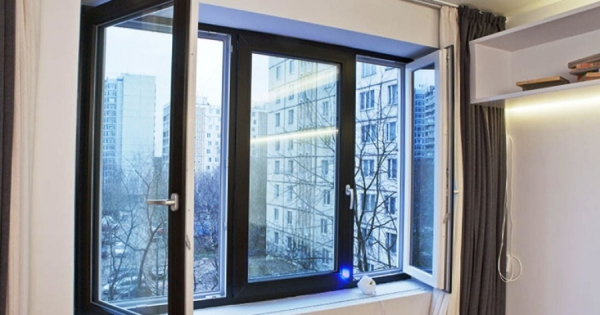 
 У&nbsp;Києві з&nbsp;вікна багатоповерхівки випав чоловік: деталі трагедії
 