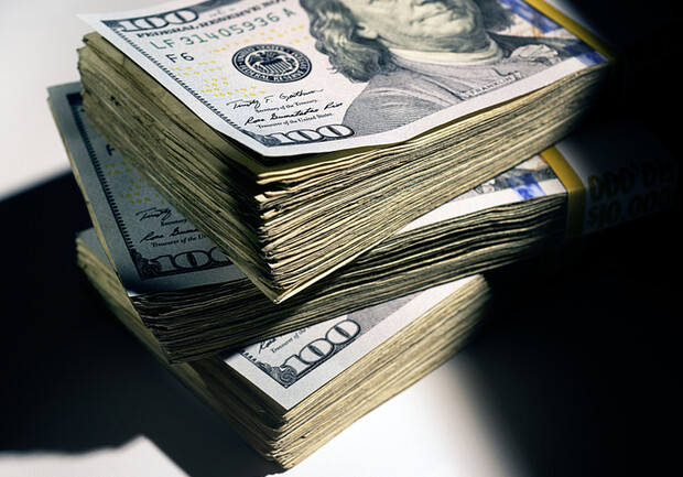 Курс долара в Україні зростає: які прогнози -
