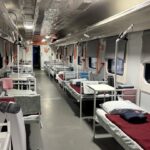 "Маємо практику, яку наслідують країни Європи": у Києві показали евакуаційні вагони УЗ