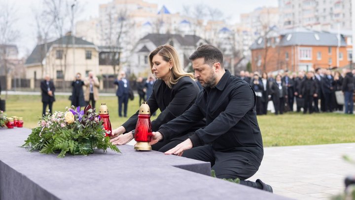 Четверта річниця деокупації Бучі: президент та іноземні гості вшанували пам’ять убитих РФ українців