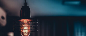 У Києві знову почали відключати світло: що відомо та які графіки