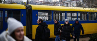 У Києві електротранспорт призупинив рух на окремих ділянках