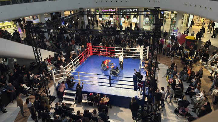 "Показати суспільству нашу незламність": у Києві провели благодійний ветеранський турнір з боксу