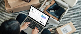 Скільки українці витратили на покупки за кордоном узимку та що купували: статистика