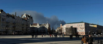 Поруч з Києвом спалахнула масштабна пожежа — що горить (фото, відео)