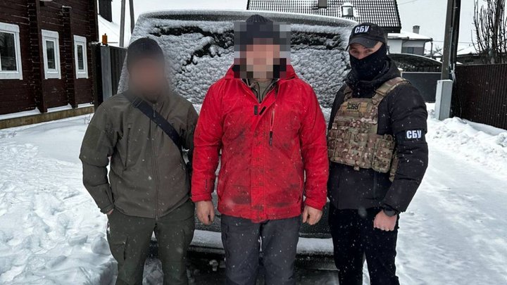 Підозрюють у підготовці обстрілів РФ по підприємствах оборонно-промислового комплексу і ТЕЦ: СБУ затримала киянку