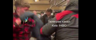 Побилися до крові: в вагоні метро Києва сталася бійка між чоловіками
