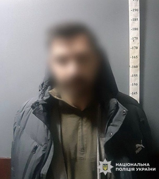 
 Суcідські війни: у&nbsp;Києві чоловік підпалив автомобіль знайомої через образу (фото)
 