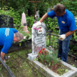 Уборка могилы