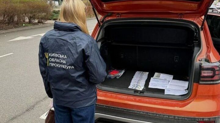20 тис. доларів за "діагноз": на Київщині подружжя підозрюють в допомозі в ухиленні від мобілізації