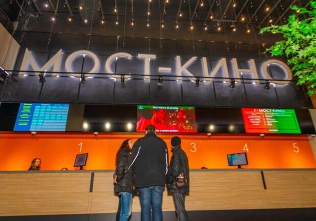 Мовна омбудсменка пояснила, чи зобов'язані бренди змінювати вивіски з російськомовними назвами - 