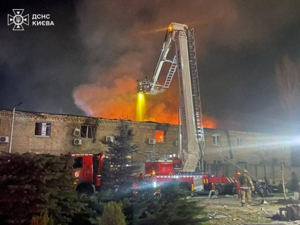 
 РФ вдарила по житлових районах Києва: багато загиблих і травмованих - деталі смертельної атаки
 