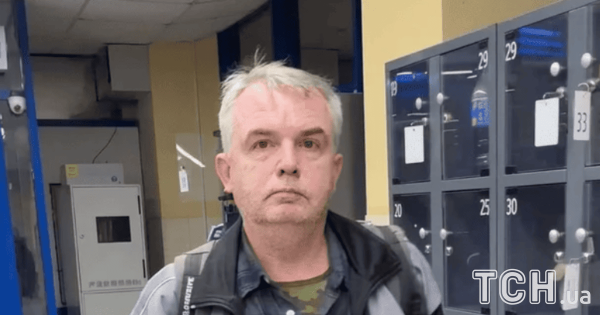 
 "Гітлер був правий": у МВС розкрили шокувальні деталі про мотиви київського стрільця
 