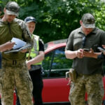 В Україні можуть зобов’язати працівників ТЦК носити нагрудні жетони: що передбачає законопроєкт