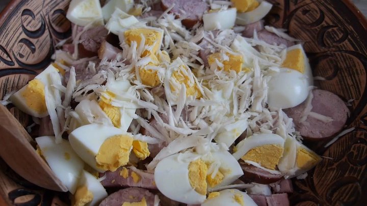 Великдень-2026: у столичних храмах моляться та освячують святкові кошики