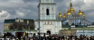 "Мінімум, що я можу робити — бути тут і говорити про них": у Києві відбулася акція "Не мовчи! Полон вбиває!"