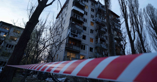 
 РФ вдарила по житлових районах Києва: багато загиблих і травмованих - деталі смертельної атаки
 