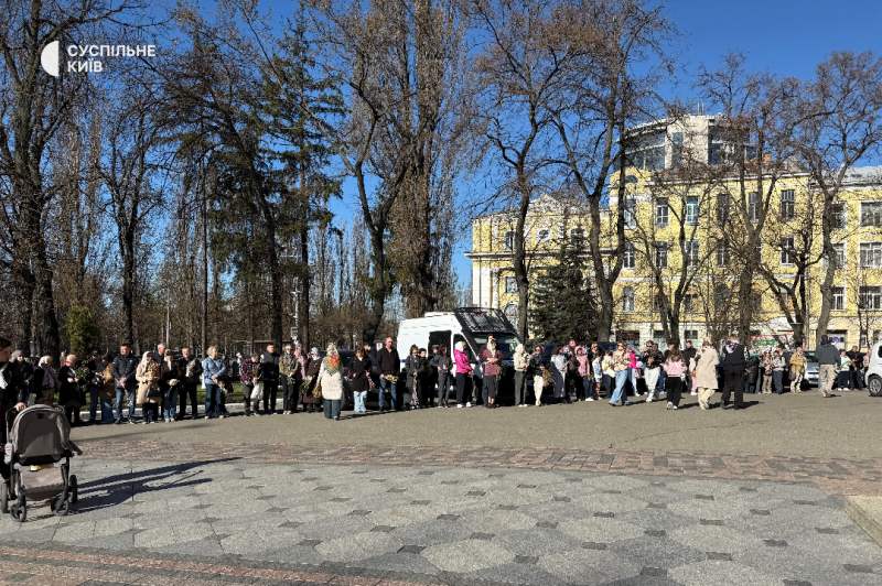 "Не я б'ю, верба б'є": як кияни відзначають Вербну неділю