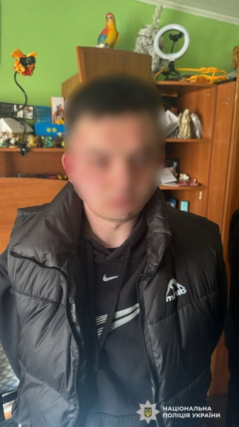 Теракт у Броварах: двох зловмисників, що причетні до вибуху, затримали (фото)
Теракт у Броварах: двох зловмисників, що причетні до вибуху, затримали (фото)