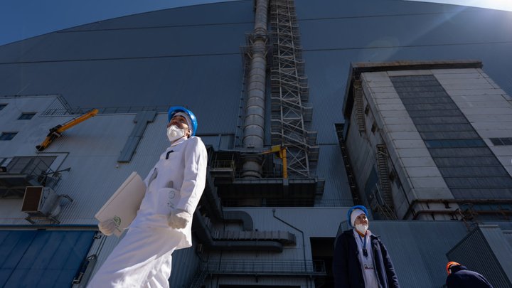 США виділять $100 млн на ремонт конфайнмента ЧАЕС, пошкодженого атакою РФ