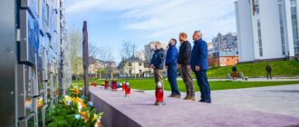 Вшанував жертв російської окупації: Принц Гаррі відвідав Бучу