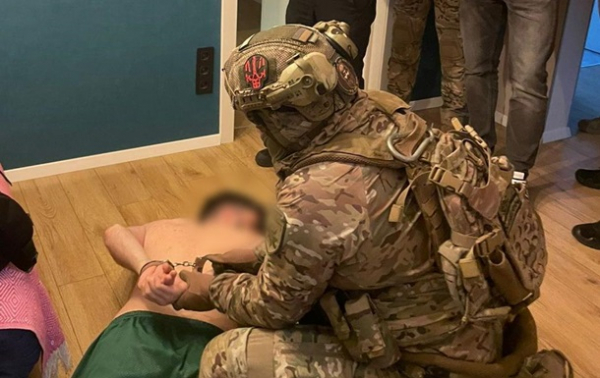 У Києві викрили ботоферму для вимагання "криптоборгів" з українців