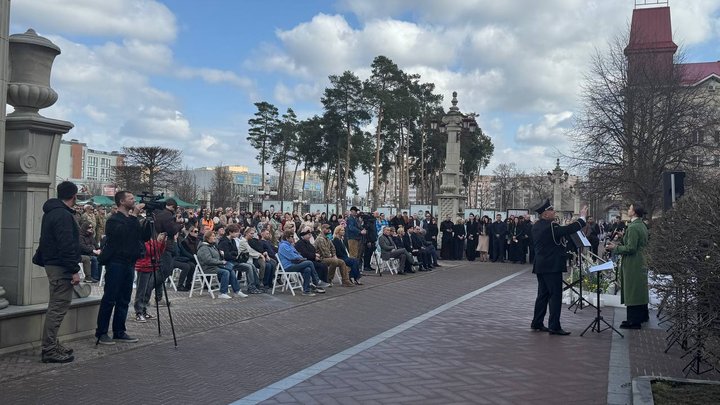 Четверта річниця визволення Бородянки: у селищі вшанували пам'ять жертв російської окупації