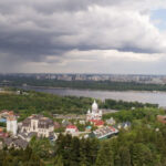 Київ накриє холодний циклон: синоптики попередили про заморозки та опади