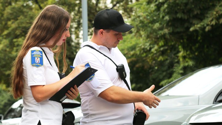 Паркування в Києві: нові тарифи та "підписка" для платників податків з 27 квітня