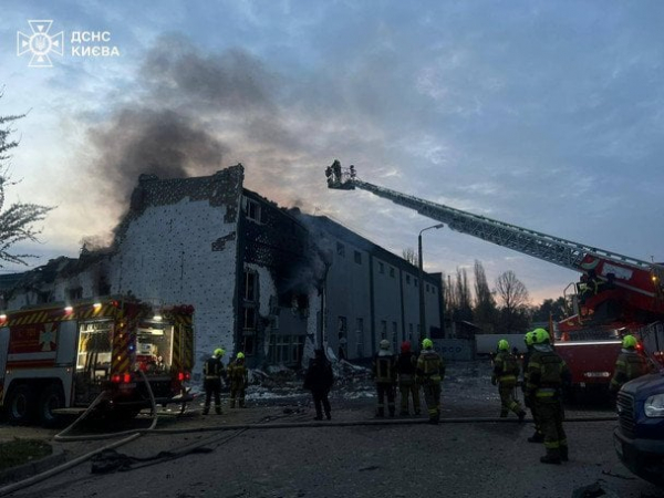 
 РФ вдарила по житлових районах Києва: багато загиблих і травмованих - деталі смертельної атаки
 