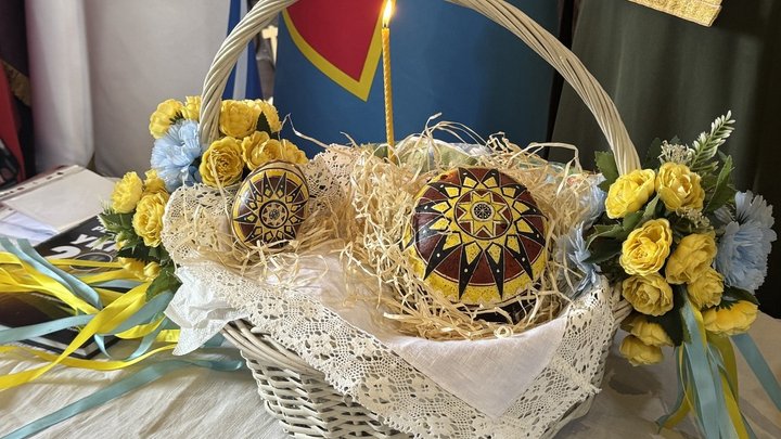 "Писанку Єднання" розписали понад 11 тис. українців з усього світу: у Києві зафіксували рекорд