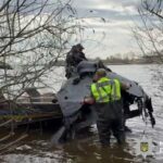 У Києві в Дніпрі знайшли російський безпілотник з бойовою частиною