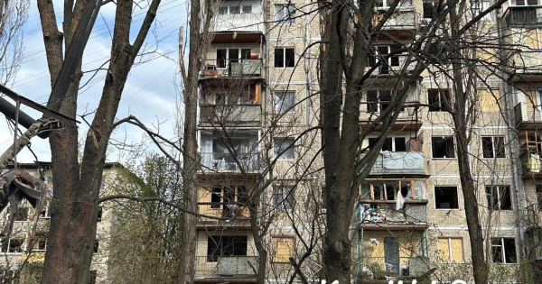 
 Атака РФ&nbsp;на&nbsp;Київ: який вигляд зараз мають понівечені будинки на&nbsp;Подолі (фото, відео)
 