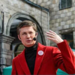 Скандал на оновленому "Караоке на Майдані": блогерка заявляє про шахрайство на $1000 та пише заяву в поліцію