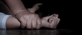 На Київщині чоловік зґвалтував 15-річну дівчину з психічними вадами: подробиці трагедії