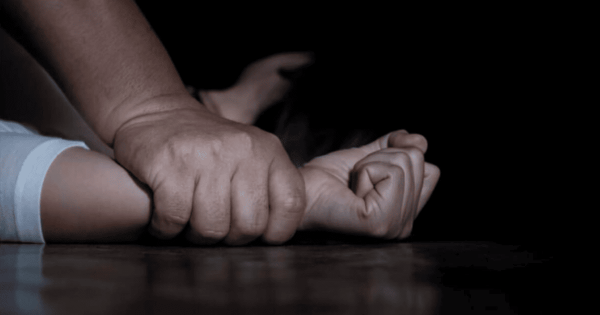 На Київщині чоловік зґвалтував 15-річну дівчину з психічними вадами: подробиці трагедії
На Київщині чоловік зґвалтував 15-річну дівчину з психічними вадами: подробиці трагедії