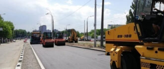 У Києві на пів року обмежать рух на Броварському проспекті