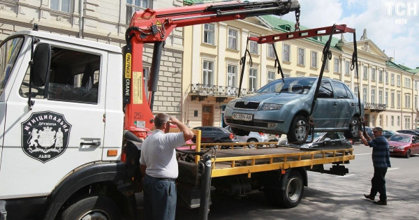 У Києві здорожчають послуги евакуації авто: скільки доведеться заплатити порушникам
У Києві здорожчають послуги евакуації авто: скільки доведеться заплатити порушникам