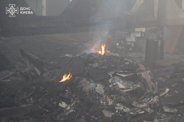 
 Зранку РФ атакувала Київ дронами: що відомо про влучання і наслідки (фото)
 