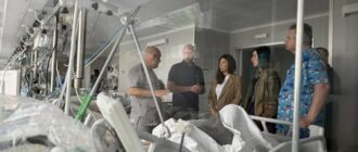 Організували онлайн зустріч матері з сином: у якому стані поранені під час стрілянини у Києві