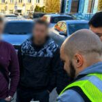 Пропонував стати капеланом: у Києві викрили схему для ухилення від мобілізації за $25 тисяч