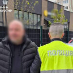 У Києві чоловік стріляв по жінці з дитиною: що про нього відомо (фото)