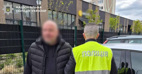 
 У&nbsp;Києві чоловік стріляв по&nbsp;жінці з&nbsp;дитиною: що&nbsp;про нього відомо (фото)
 