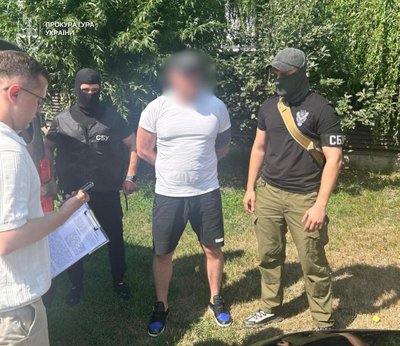 Оборудки на модульних будинках: столичного підприємця підозрюють у заволодінні благодійними коштами