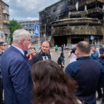 Іноземні дипломати відвідали місця ударів у Києві