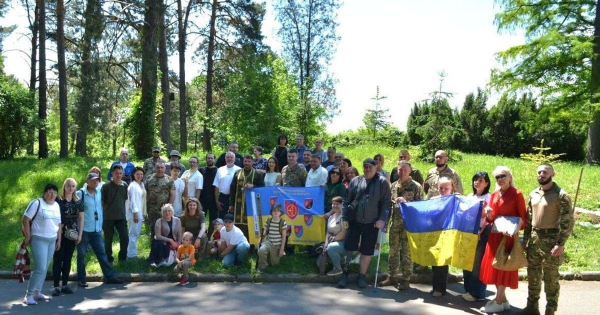 
 В Національному ботанічному саду висадили дерева пам&rsquo;яті військовослужбовців 112-ї окремої бригади ТРО
 