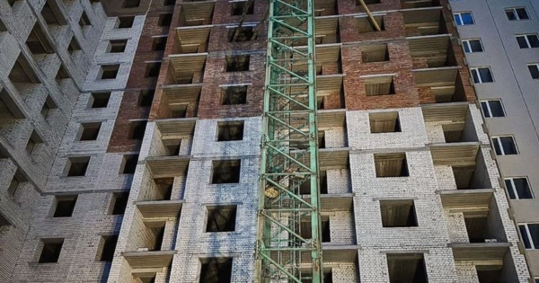 
 Трагедія у&nbsp;Бучі: 11-річний хлопчик стрибнув із&nbsp;крана на&nbsp;будівництві
 