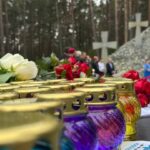 "Не прийти сюди — гріх на душу взяти": у Києві вшанували жертв політичних репресій